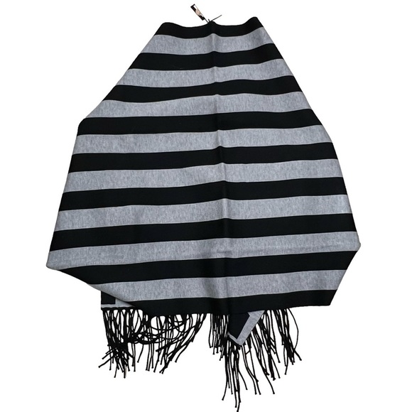 Crosstree Lane Striped Shawl with Sleeves NWT - Picture 3 of 6